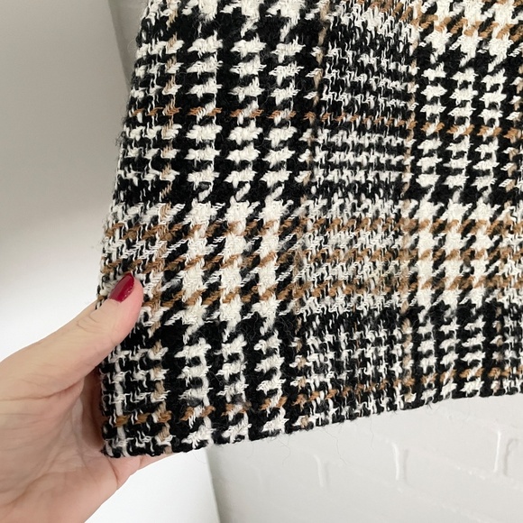Marc Cain Mini Skirt Academia Wool blend Plaid Houndstooth Neutral Tan Cream 8 - Picture 4 of 13